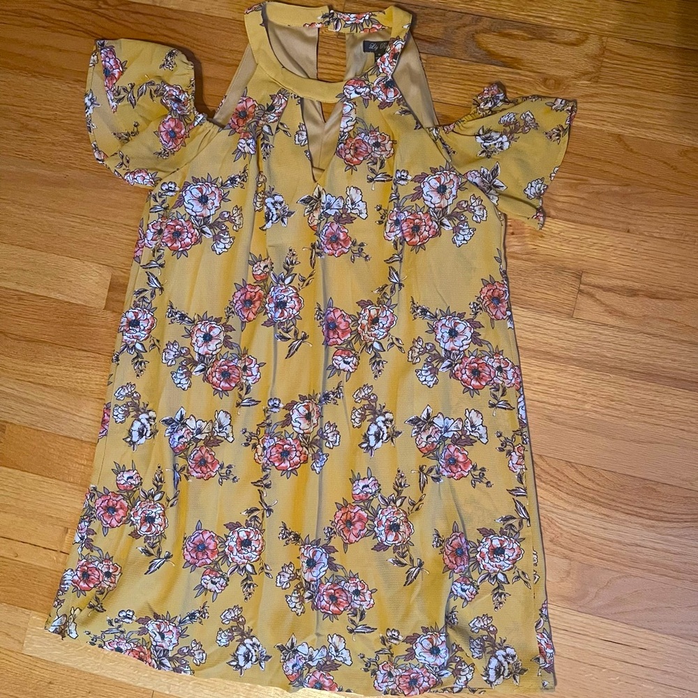 Yellow floral shift dress